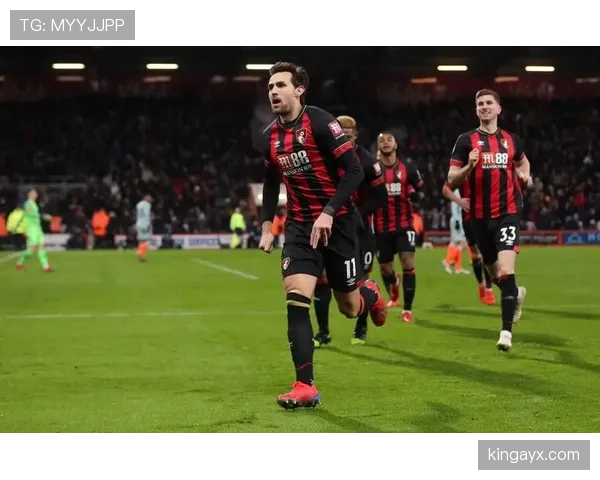 富勒姆边路进攻火力全开,状态回暖剑指佳绩 富勒姆边路进攻火力全开,状态回暖剑指佳绩