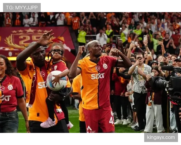 奥斯梅恩转会最新动态：多家豪门有意争夺