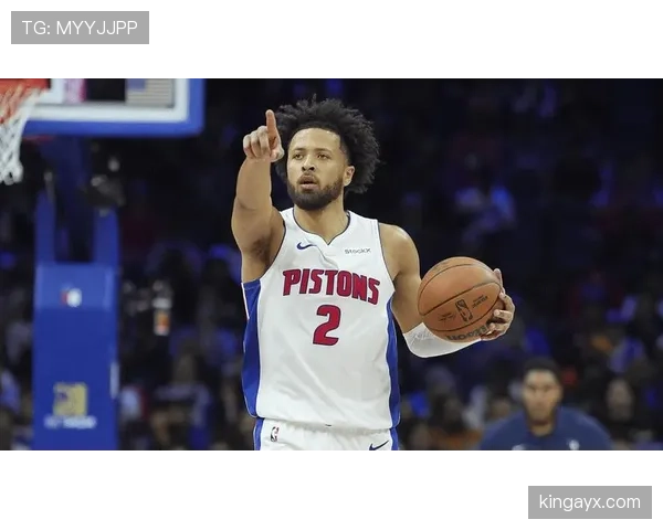 凯德·坎宁安通过无球跑动提升三分效率，拉开与队友的得分差距